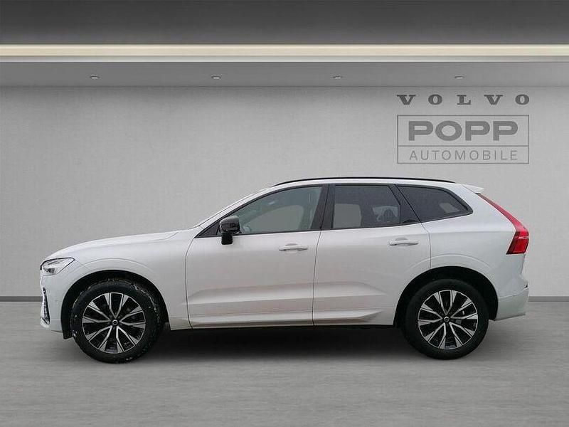Gebraucht Volvo XC60 Plus 197 PS (144 kW) 2023 Crystal white / metallic SUV