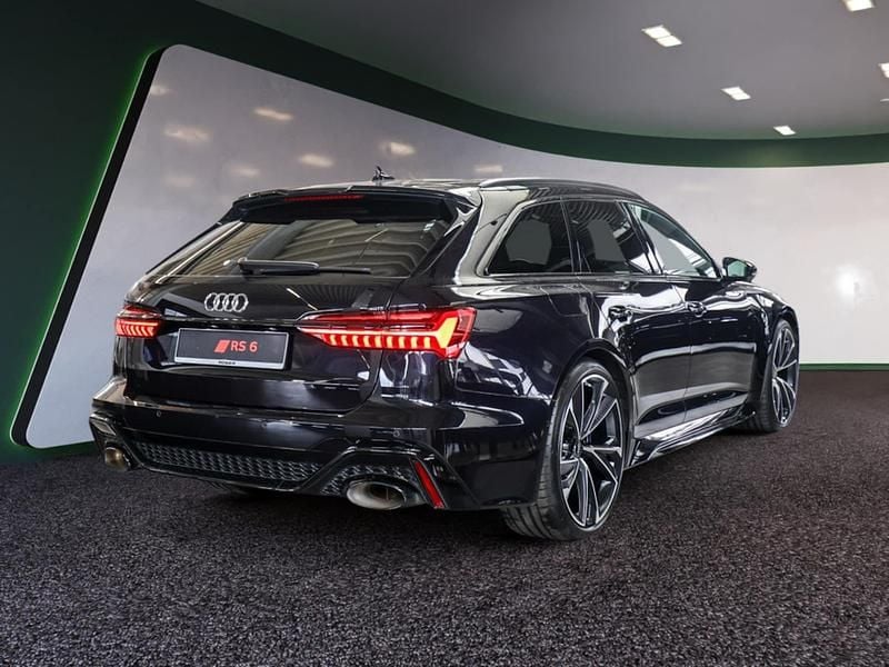 Gebraucht Audi RS6 Ambiente 721 PS (530 kW) 2024 Sebringschwarz kristalleffekt Kombi