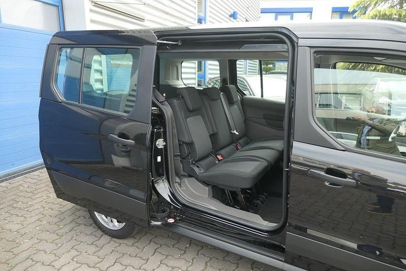 Second-hand Ford Transit Connect 99 CP (72 kW) 2021 Negru Monovolum