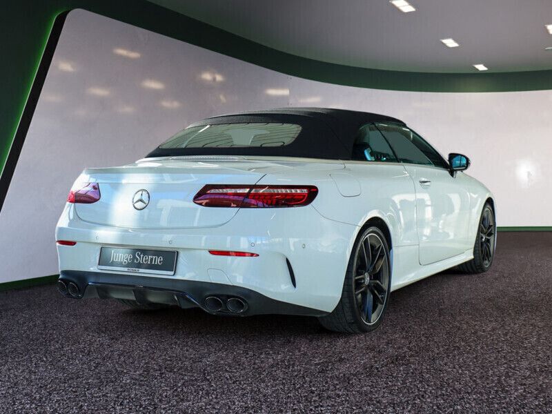 Gebraucht Mercedes E53 AMG AMG 435 PS (319 kW) 2024 Andere / manufaktur lack manufaktur opal Cabrio
