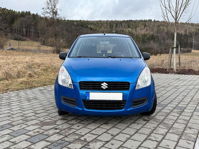 Gebraucht Suzuki Splash Basic 65 PS (47 kW) 2009 Blau Kleinwagen