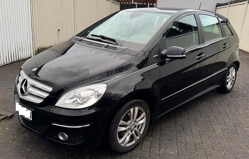 Gebraucht Mercedes B160 95 PS (69 kW) 2009 Schwarz Van / Kleinbus