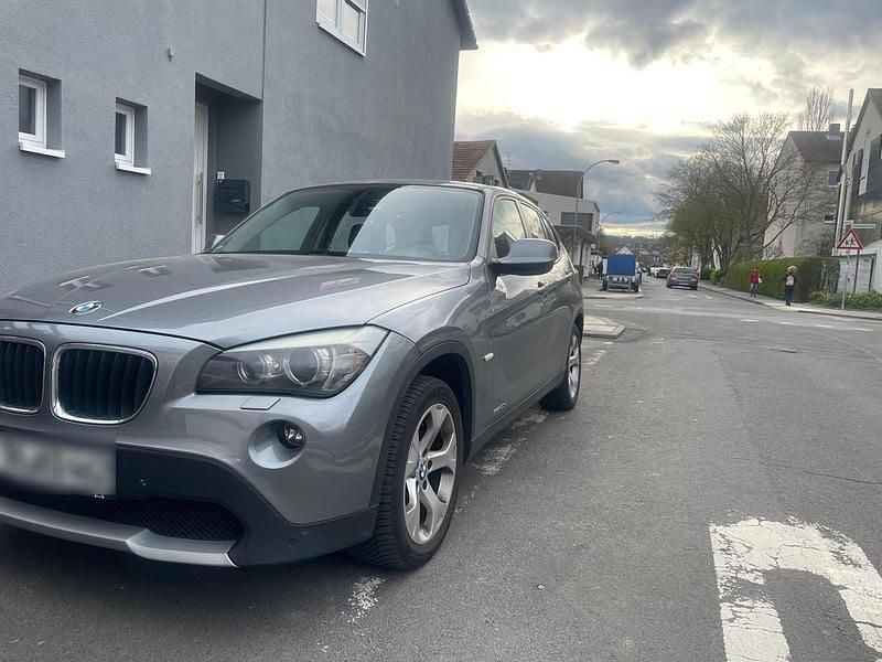 Gebraucht BMW X1 177 PS (130 kW) 2012 Grau SUV