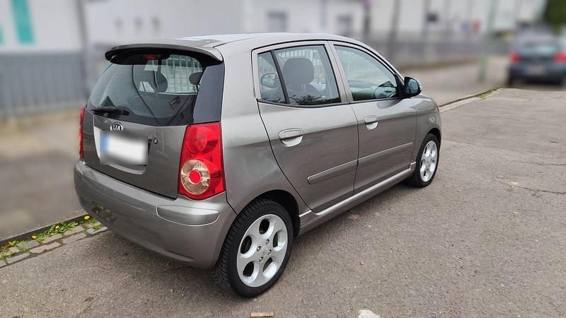 Gebraucht Kia Picanto 65 PS (47 kW) 2008 Grau Kleinwagen