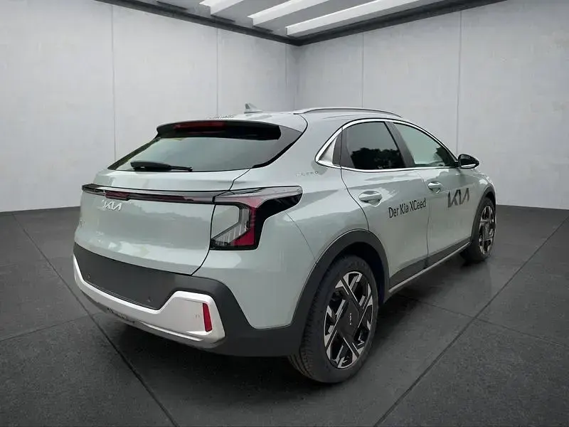 Gebraucht Kia XCeed Spirit 179 PS (131 kW) 2026 Grau SUV