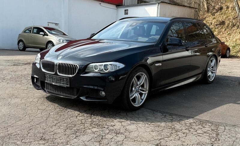 Andere außenfarben Gebraucht 2012 BMW 520 M Sport Kombi | 10.300 € (Fairer Preis) - Bild 1/4