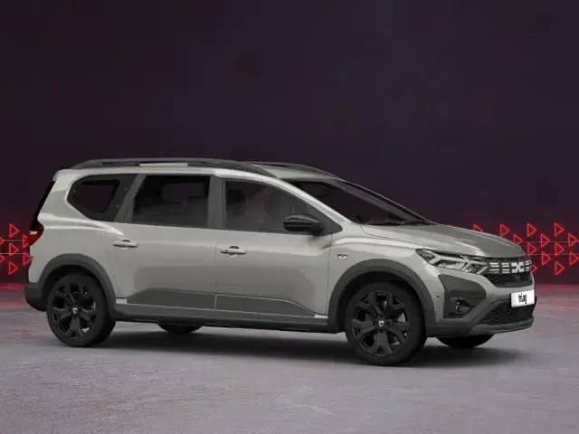Neu Dacia Jogger Comfort 122 PS (89 kW) 2026 Van / Kleinbus
