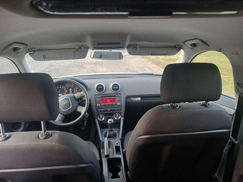 Gebraucht Audi A3 125 PS (91 kW) 2009 Weiß Kleinwagen