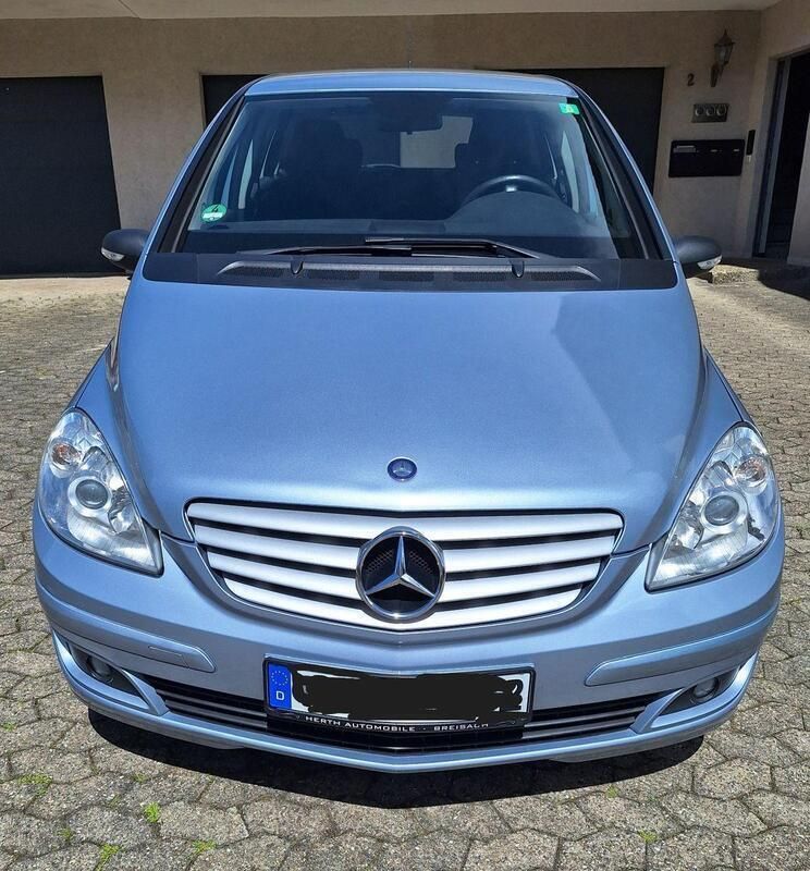 Silber Gebraucht 2005 Mercedes B150 Van / Kleinbus | 3.699 € (Guter Preis) - Bild 1/4