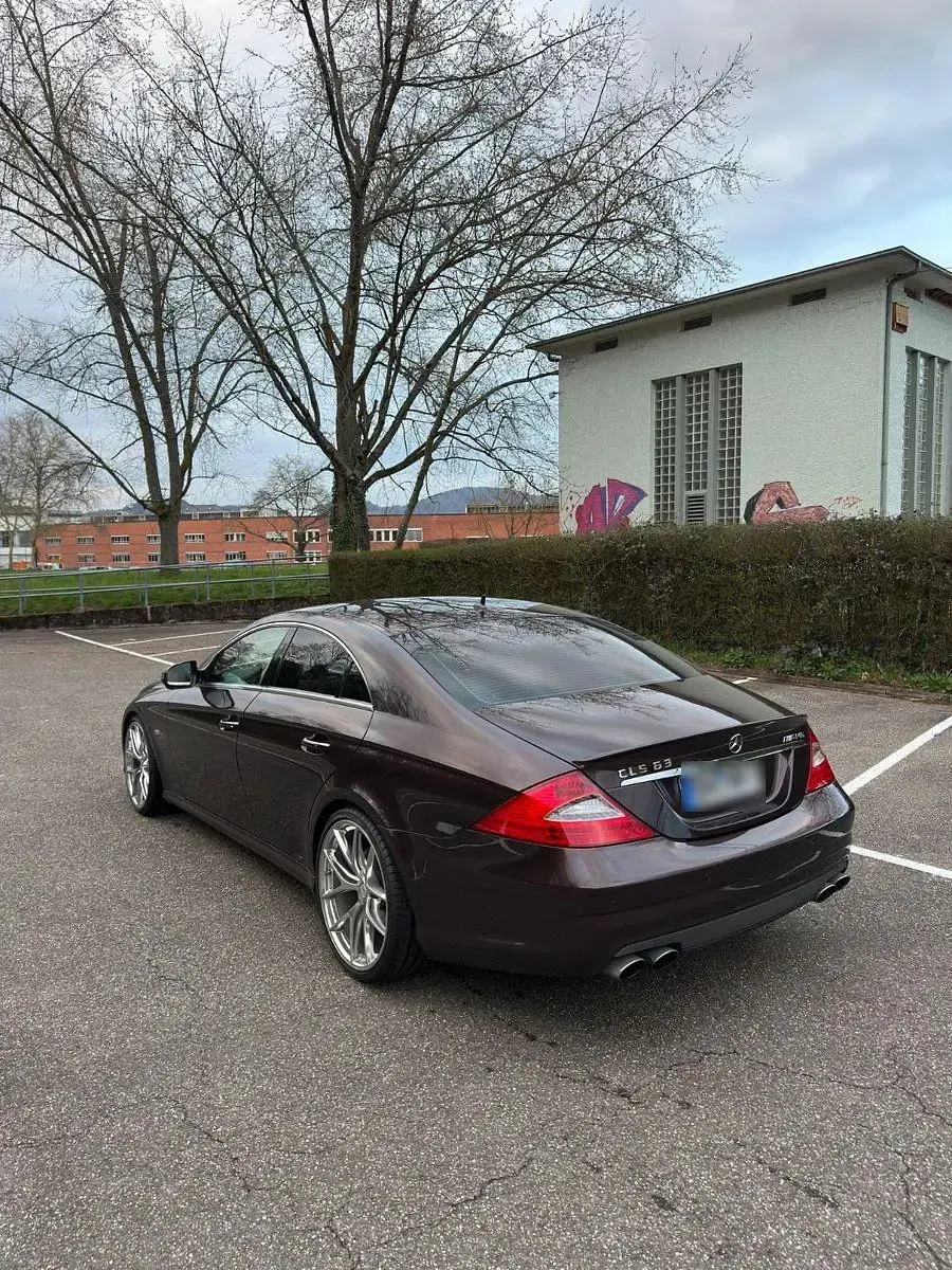 Gebraucht Mercedes CLS63 AMG AMG 514 PS (378 kW) 2009 Braun Coupé