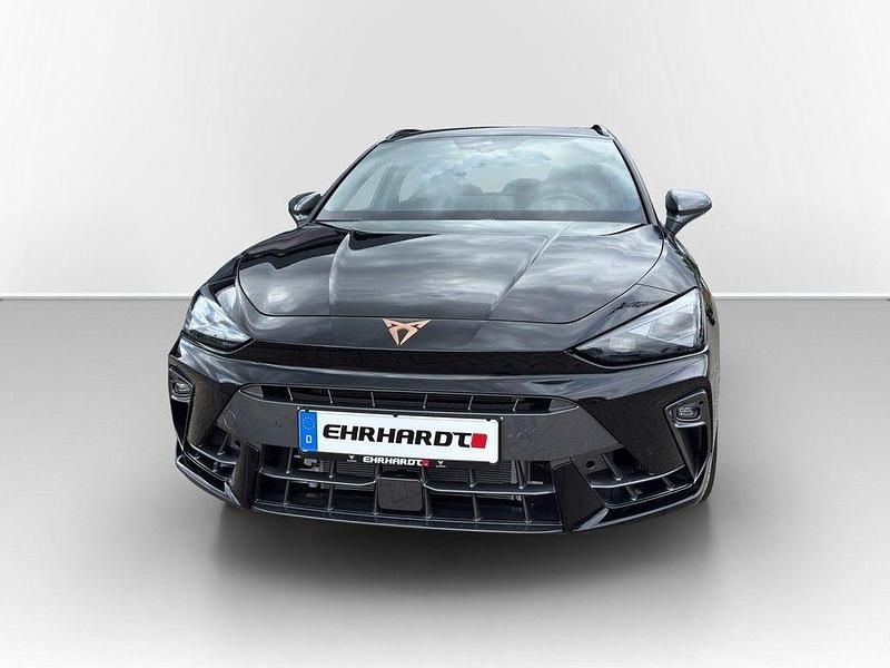 Second-hand Cupra Leon VZ 333 CP (244 kW) 2026 Negru Berlinǎ