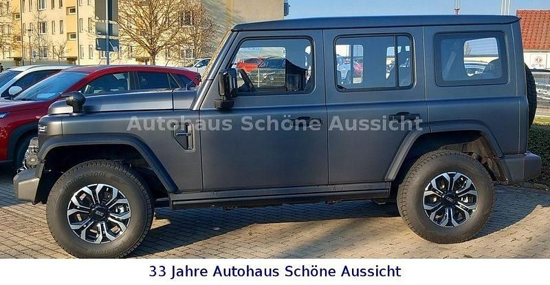 Gebraucht BAW 212 166 PS (122 kW) 2025 Grau SUV