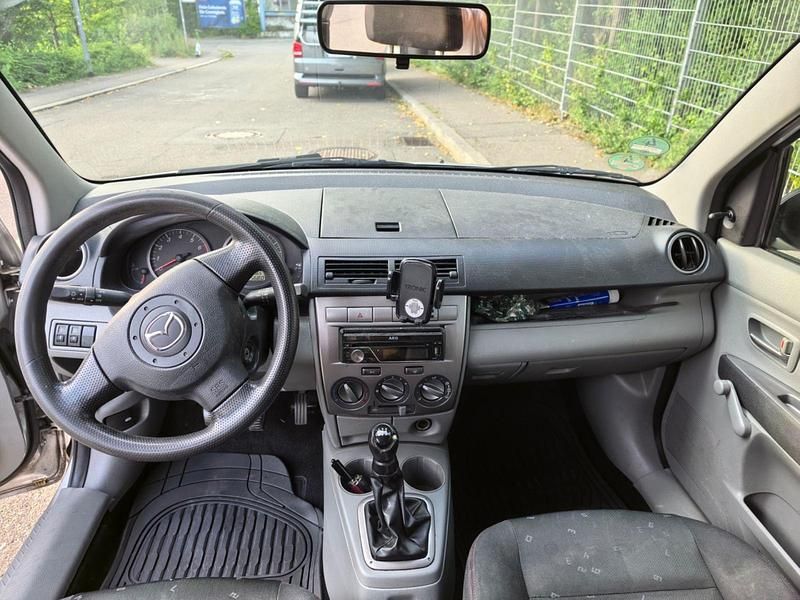 Gebraucht 2003 Mazda 2 Limousine | 600 € (Guter Preis) - Bild 1/4
