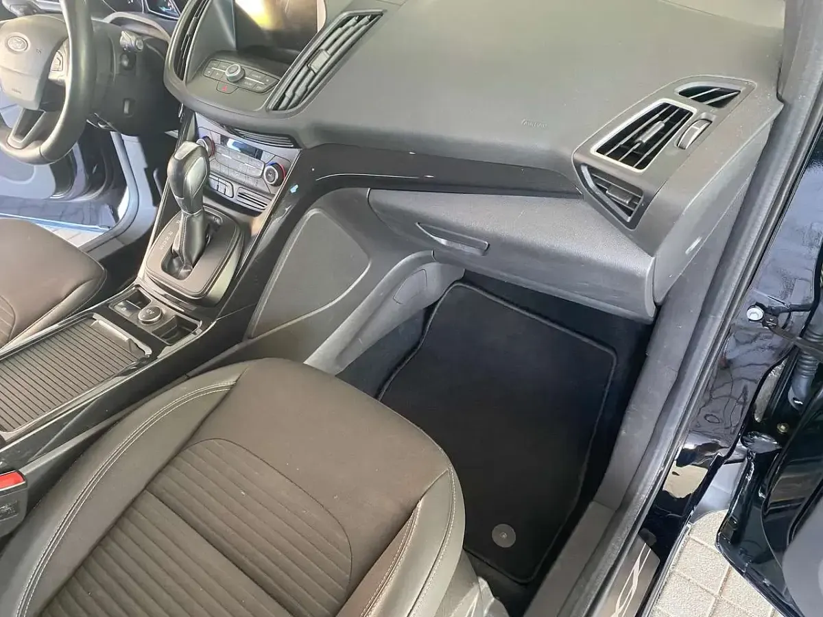 Gebraucht Ford Kuga Titanium 179 PS (131 kW) 2019 Schwarz SUV