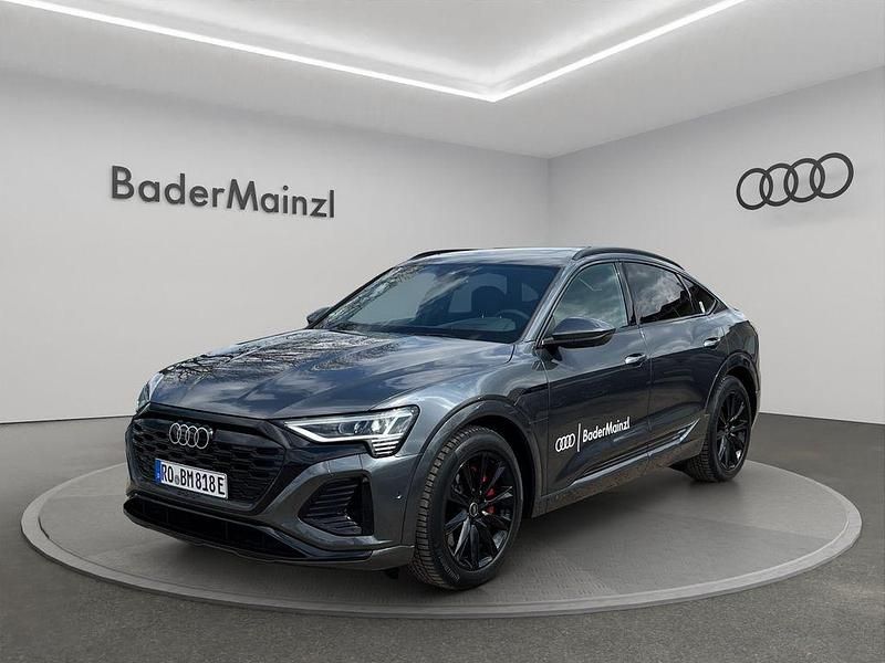 Grau Gebraucht 2024 Audi Q8 e-tron S-Line SUV | 59.930 € (Teuer) - Bild 1/4