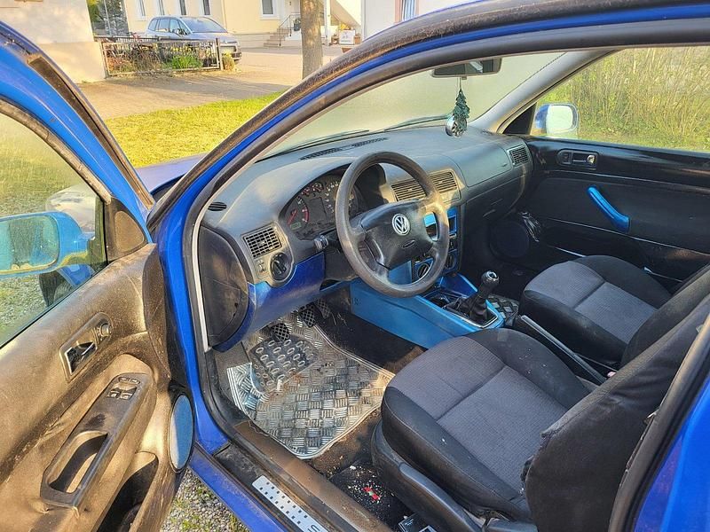 Gebraucht VW Golf IV 55 PS (40 kW) 2001 Kleinwagen