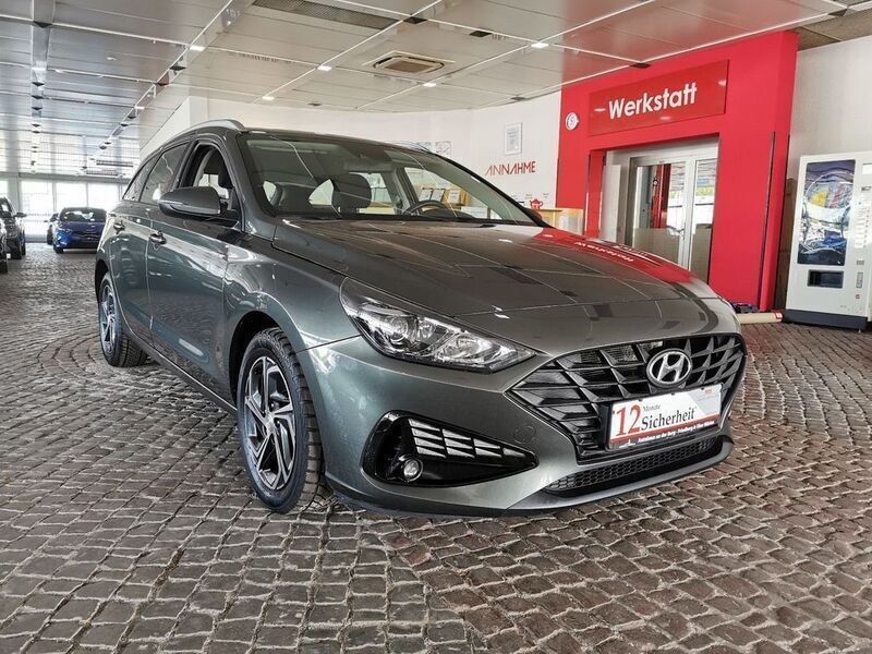 Grau Gebraucht 2022 Hyundai i30 GO! Kombi | 17.699 € (Fairer Preis) - Bild 1/4