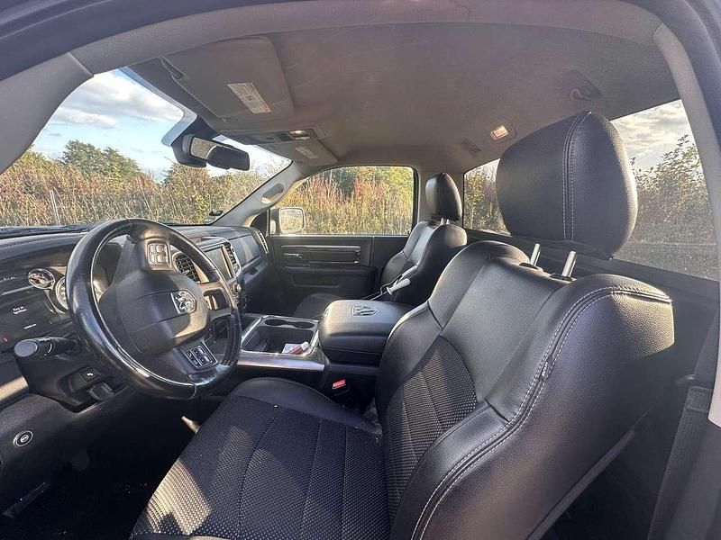 Gebraucht RAM 1500 401 PS (294 kW) 2020 Schwarz Abholung