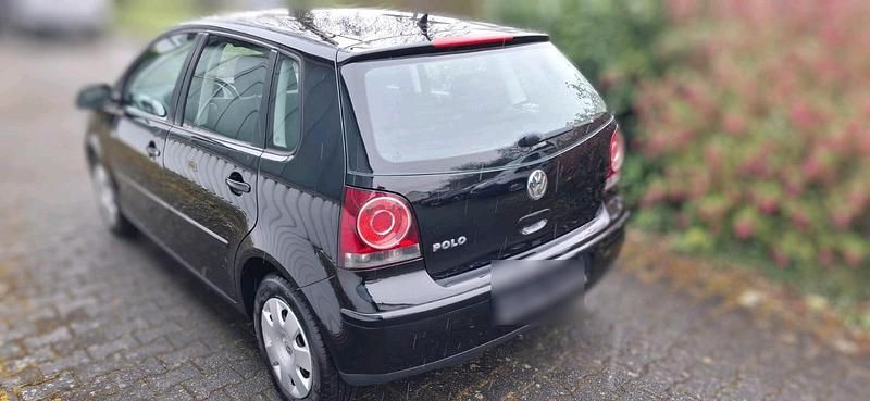 Gebraucht VW Polo 60 PS (44 kW) 2009 Schwarz Kleinwagen