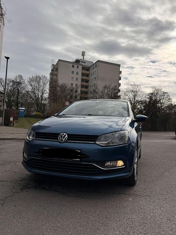 Gebraucht VW Polo LOUNGE 75 PS (55 kW) 2015 Blau Kleinwagen