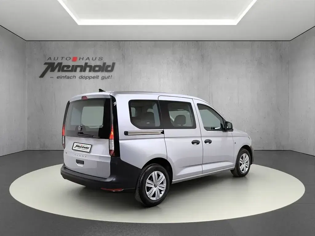 Gebraucht VW Caddy Basis 114 PS (83 kW) 2022 Reflexsilber metallic Van / Kleinbus
