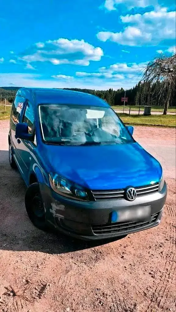 Używany VW Caddy 140 KM (102 kW) 2015 Niebieski Minivan