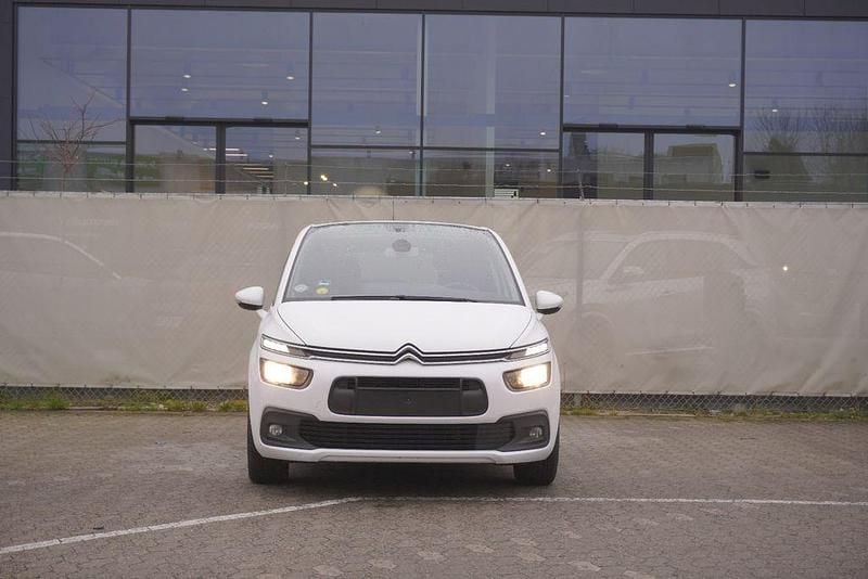 Gebraucht Citroën C4 120 PS (88 kW) 2018 Weiß SUV