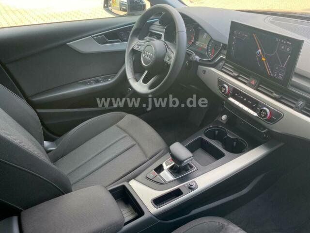 Gebraucht Audi A4 Ambiente 163 PS (119 kW) 2019 Schwarz Kombi