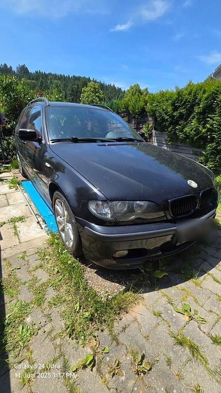 Schwarz Gebraucht 2005 BMW 318 M Sport Kombi | 3.200 € (Teuer) - Bild 1/4