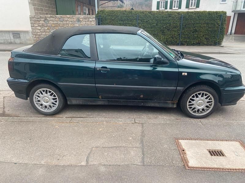Gebraucht VW Golf Cabriolet 90 PS (66 kW) 1995 Grün Cabrio