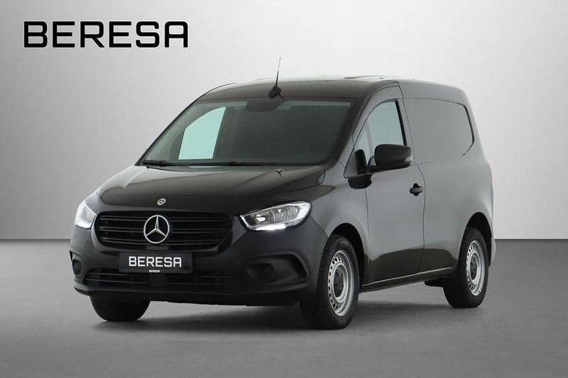 Schwarz Gebraucht 2022 Mercedes Citan 110 Van / Kleinbus | 16.636 € (Superpreis) - Bild 1/4