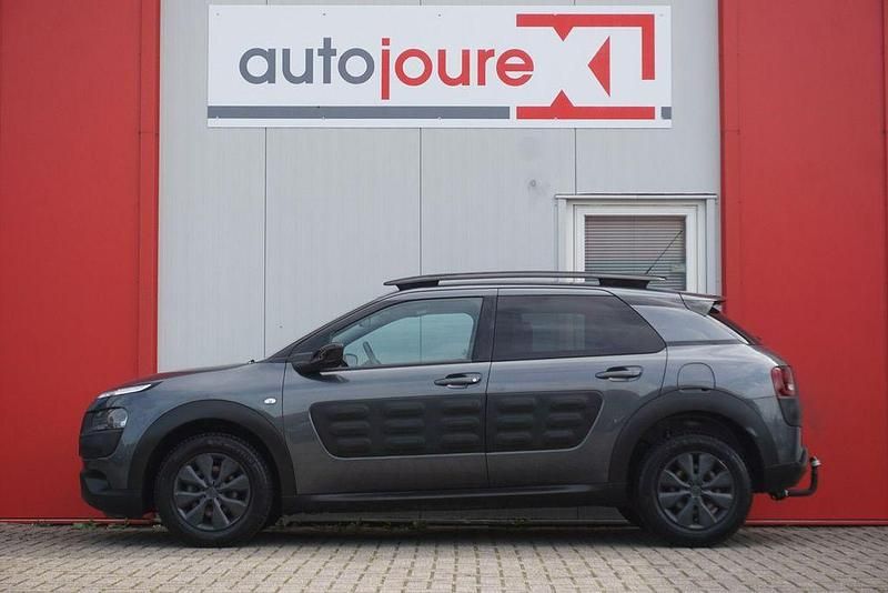 Gebraucht Citroën C4 Shine 101 PS (74 kW) 2016 Grau SUV
