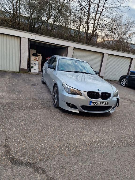 Gebraucht BMW 525 192 PS (141 kW) 2005 Silber Limousine