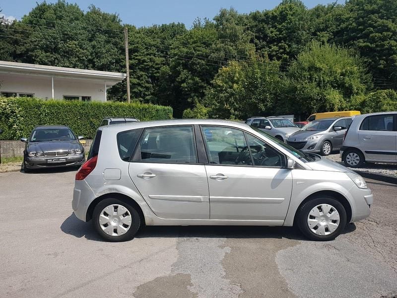 Gebraucht Renault Scénic II Avantage 111 PS (81 kW) 2008 Silber Van / Kleinbus