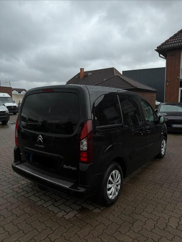 Gebraucht Citroën Berlingo 92 PS (67 kW) 2012 Schwarz Van / Kleinbus