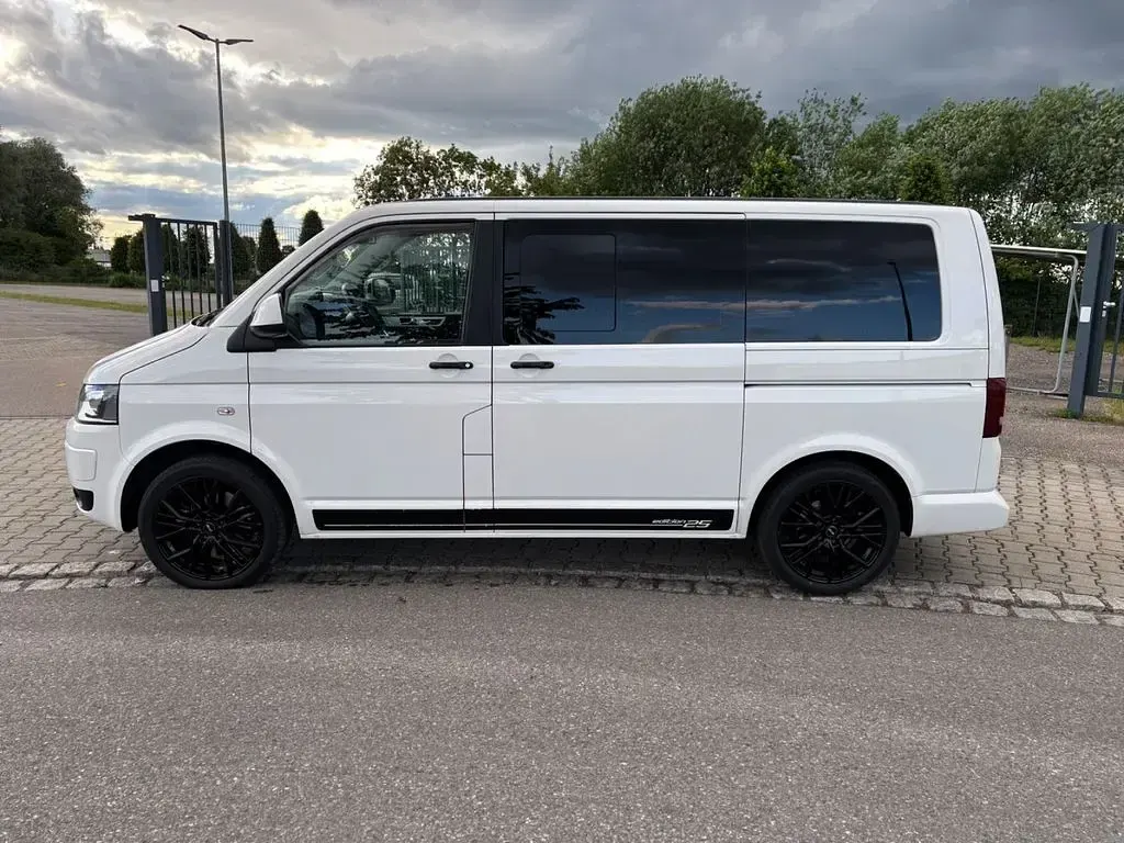 Gebraucht VW Multivan Highline 204 PS (150 kW) 2013 Weiß Van / Kleinbus