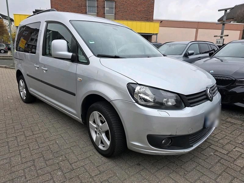 Usata VW Caddy 75 CV (55 kW) 2015 Argento Monovolume