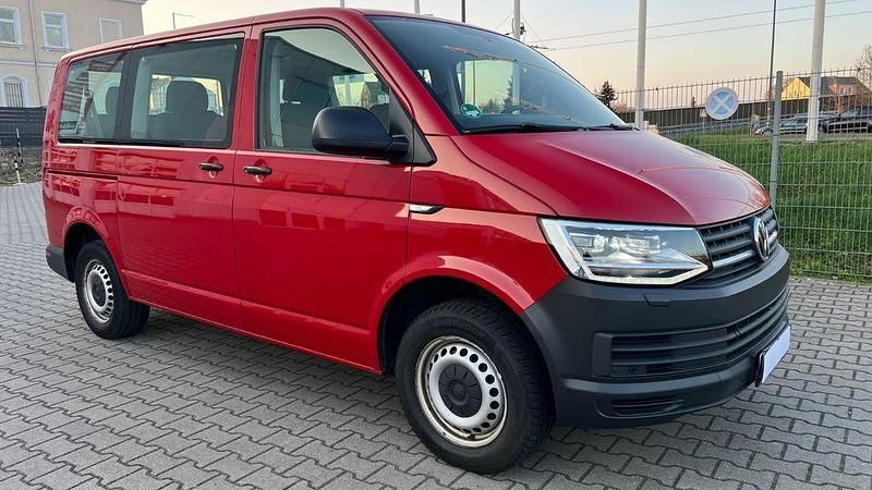 Gebraucht VW T6 150 PS (110 kW) 2018 Rot Van