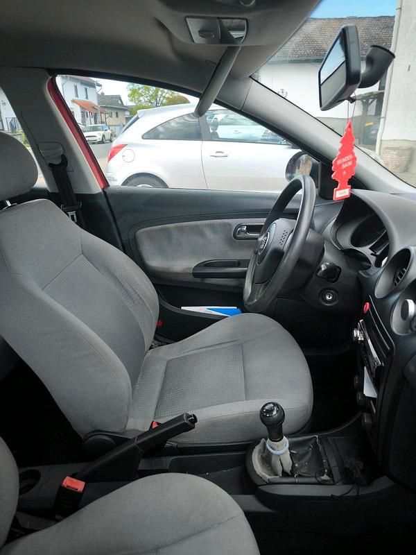 Gebraucht Seat Ibiza 60 PS (44 kW) 2004 Rot Kleinwagen