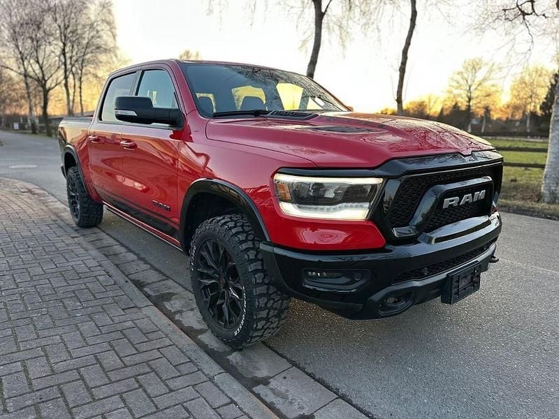 Usata Dodge Ram 401 CV (294 kW) 2020 Rosso Pick-up