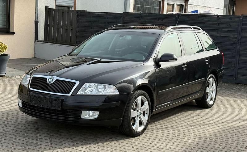 Gebraucht Skoda Octavia Elegance 105 PS (77 kW) 2008 Schwarz Kombi
