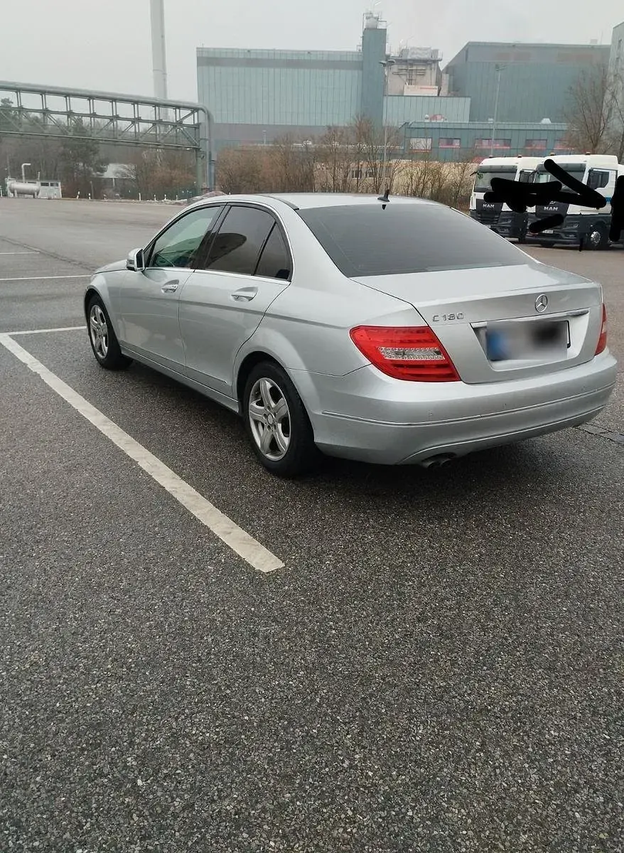 Gebraucht Mercedes C180 Avantgarde 156 PS (114 kW) 2012 Silber Limousine