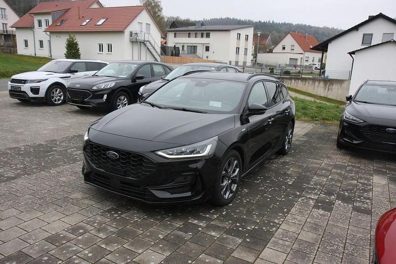 Gebraucht Ford Focus ST-Line X 155 PS (114 kW) 2024 Schwarz Limousine