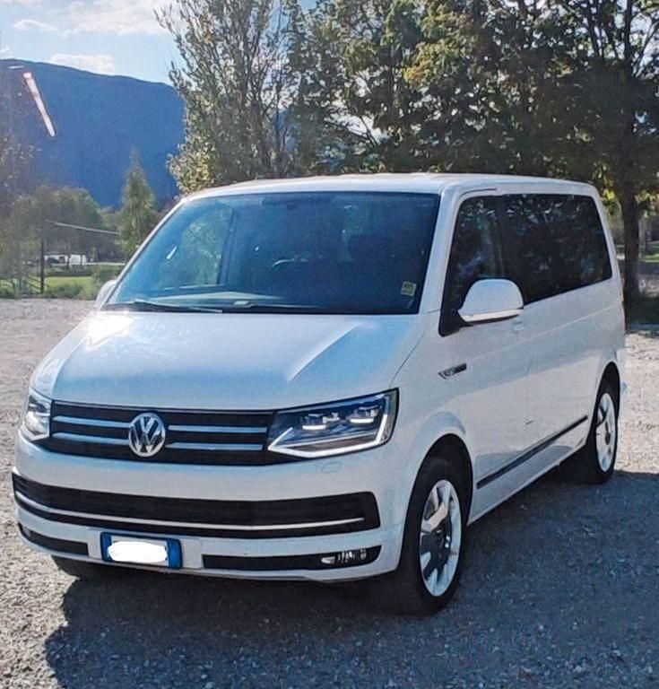 Second-hand VW T6 150 CP (110 kW) 2017 Alb Van