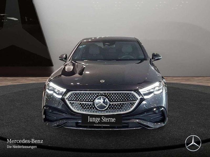Gebraucht Mercedes E200 AMG 204 PS (150 kW) 2025 Grau Limousine