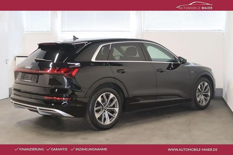 Gebraucht Audi e-tron S-Line 230 kW (313 PS) 2022 Schwarz SUV