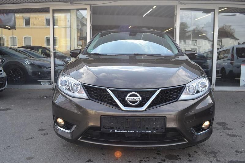 Gebraucht Nissan Pulsar Tekna 110 PS (80 kW) 2016 Braun Kleinwagen