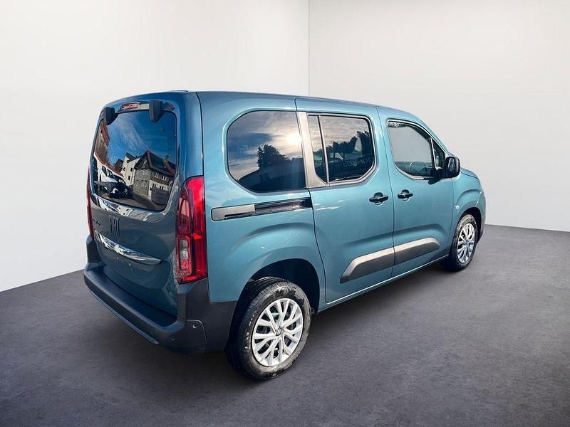 Neu Fiat Doblò 102 PS (75 kW) 2025 528 libeccio blau Van / Kleinbus