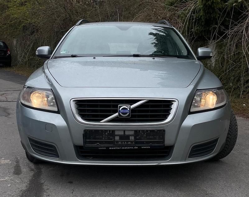 Gebraucht Volvo V50 108 PS (79 kW) 2008 Silber Kombi