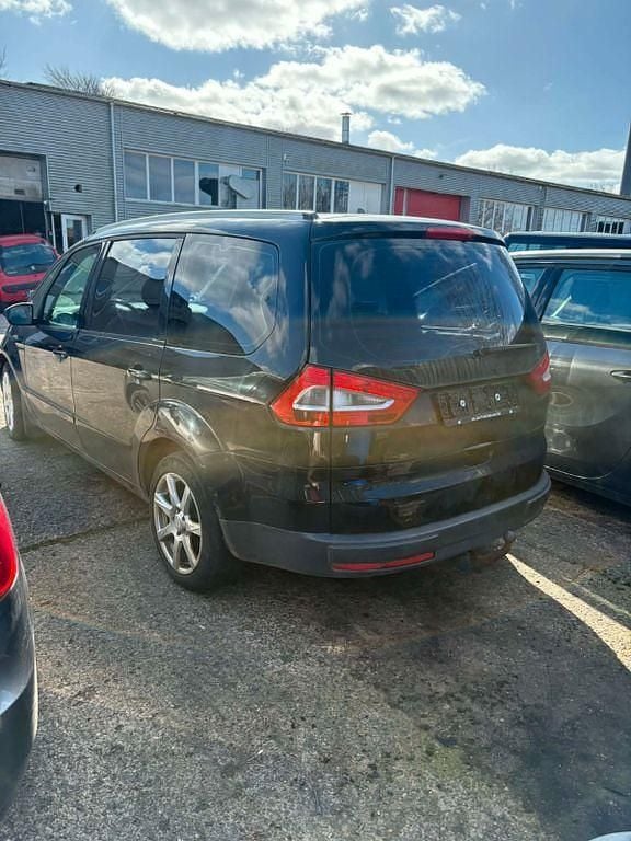 Gebraucht Ford Galaxy Trend 140 PS (102 kW) 2010 Schwarz Van / Kleinbus